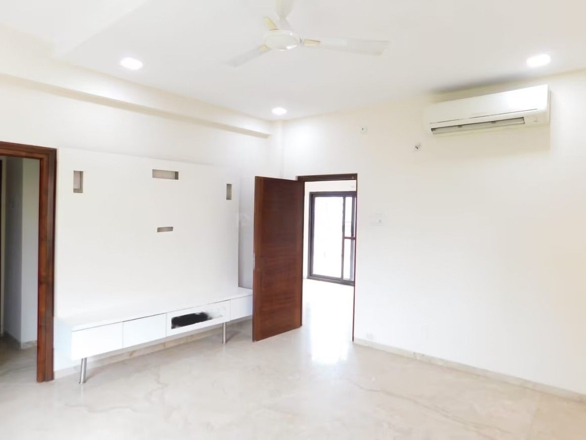 4 BHK Villa