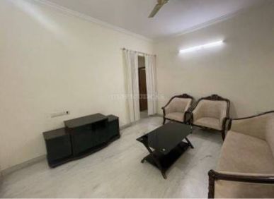 spacious 3 BHK flat for rent in Banjara Hills