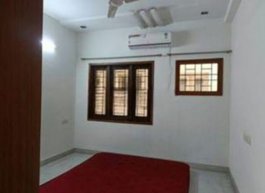 3 BHK 2000 sq.ft flat for rent in Banjara Hills