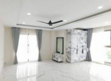 4 BHK flat at The Valencia for rent in Banjara Hills